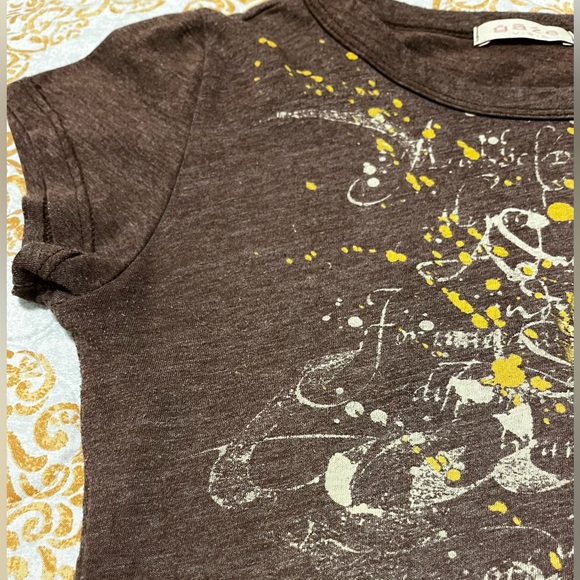 Graphic cotton tee T-shirt (Y2K) brown & metallic gold print - size: small - Picture 3 of 9